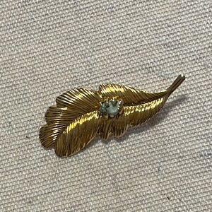 5 for $20!! Vintage Brooch Pin Gold Tone Feather Turquoise Stone